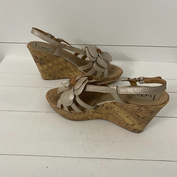 Boc Born Concepts Champagne Metallic Leather Flower Cork Wedge Sandals, Size 11 - Picture 6 of 14